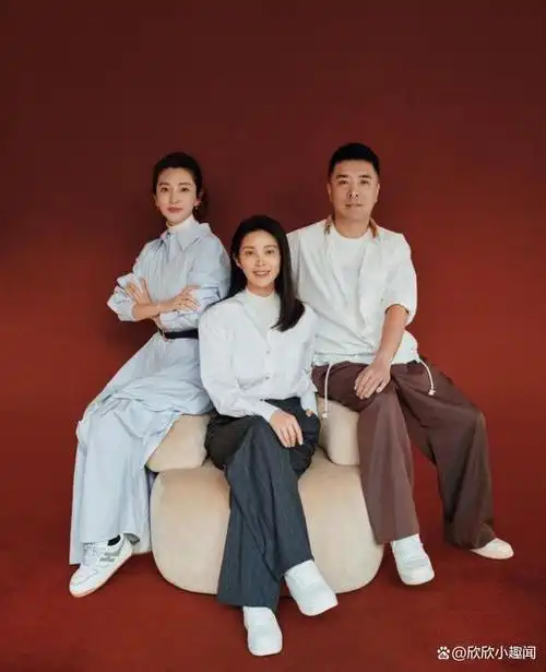 看似是小演员,实际是经纪公司大老板,这些明星个个是手下强兵