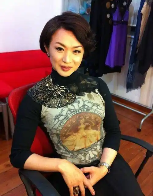 金星:国内首个"变性人",做过丈夫也做过老婆,如今怎样了