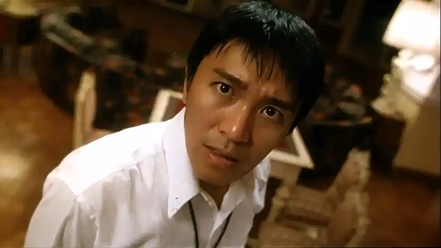 百变星君:校霸回家,谁知亲生父亲竟是自己手下,还逼其下跪!