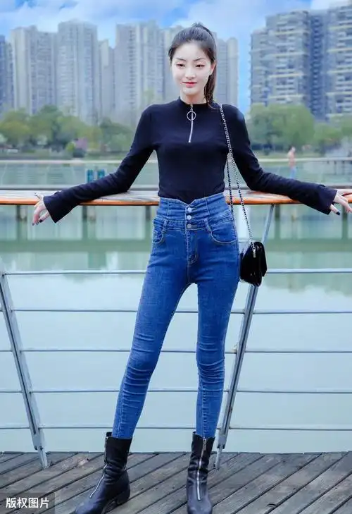 为什么都喜欢长腿女生(一米八大长腿女生)