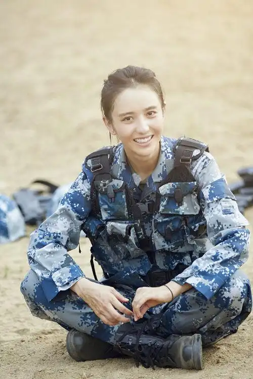 真男2收官佟丽娅泪别军营暖心前行更坚定