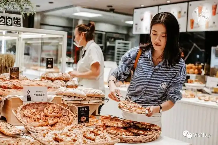 vi街拍vol1822穿什么样去吃面包才算有仪式感