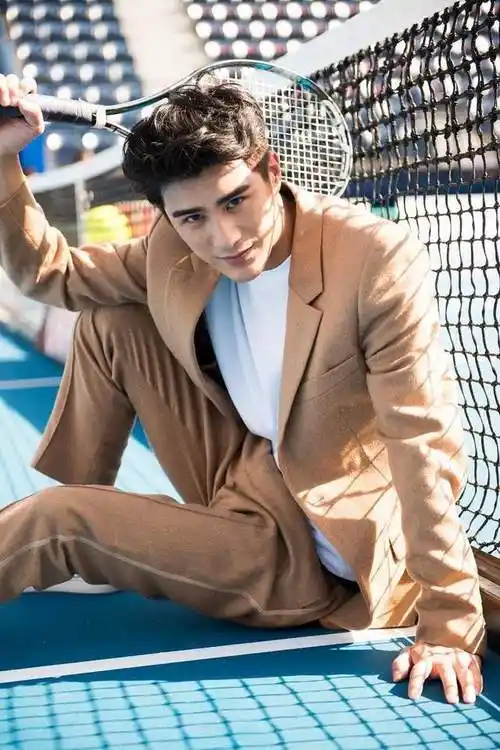 恭喜快男姜潮官宣妻子麦迪娜二胎产女母女俩同一天生日