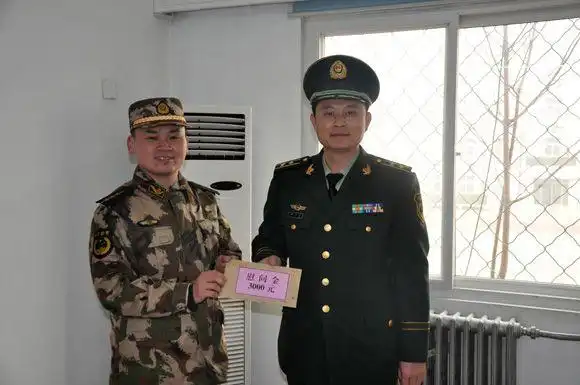 吉克克的 告诉你"兵王"是怎样炼成的?(组图)