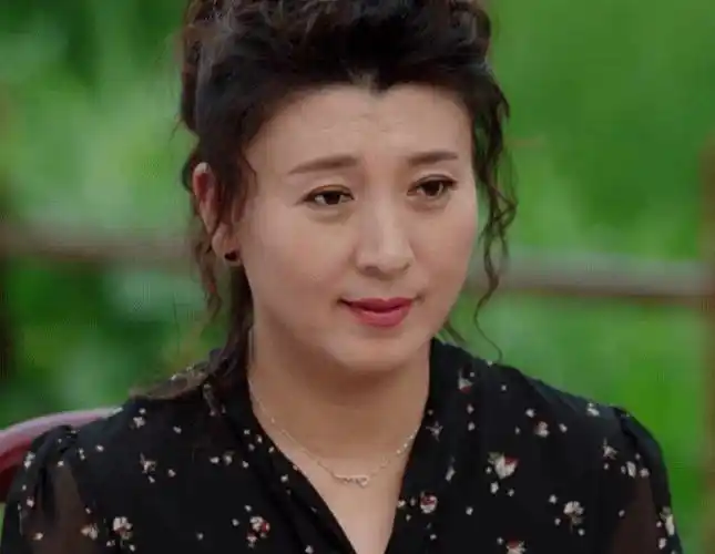 乡村爱情16谢大脚由闫学晶出演本尊终于回应网友太实诚