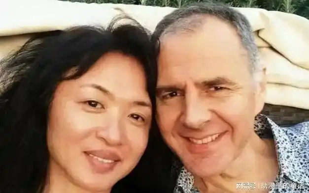 56岁金星宣布再婚内容透露当年离婚真相全身穿金戴银好贵气