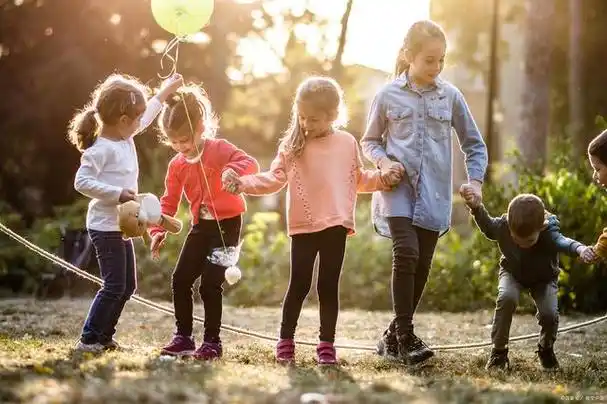 共同见证成长:父母如何陪伴孩子走过人生重要阶段