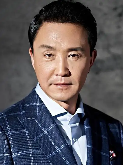 "大器晚成"的8位中年男演员:有人备受争议,有人迷上"