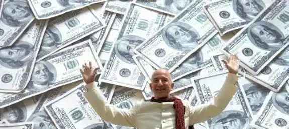 世界上最有钱的男人身价是马云三倍高峰时每天能赚一亿美元