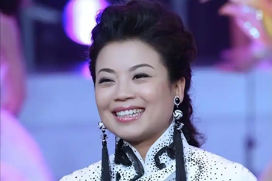 张也与张行分手25年:她痛失父亲未婚单身,他47岁做爸爸再惹官司