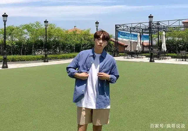 拒绝做路人甲!生活中如何穿搭,普通男生如何穿出自己的气质?