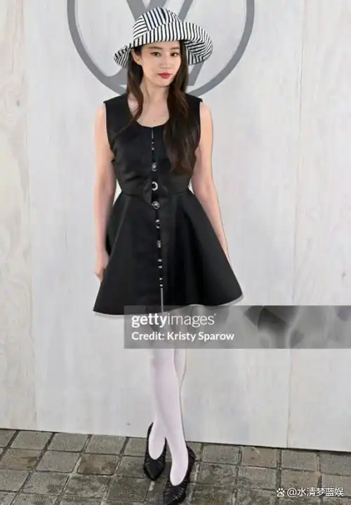 巴黎这一夜杨幂的腿唐嫣的脸都败给了膀大腰粗的刘亦菲