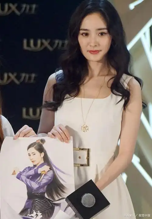 杨幂vs杨颖:掀起"比美"热潮,却无人问津"演技"?