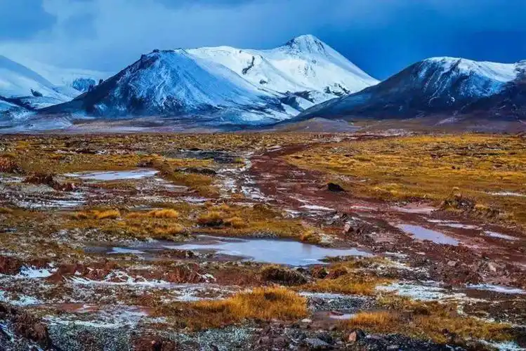 中国面积最大的无人区,海拔4700米,近30万平方公里,是人类禁区