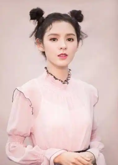 从网红到欢瑞一姐:张予曦和她背后的两个关键男人_王思聪_程若鱼_皇帝