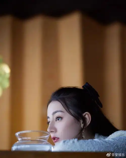 迪丽热巴壁纸最美表演美图请查收2021致敬勇敢的你