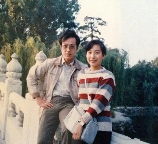 【图】罗京的老婆是谁呢? 离婚夫妻旧日恋情曝光!_大陆星闻_明星-超级