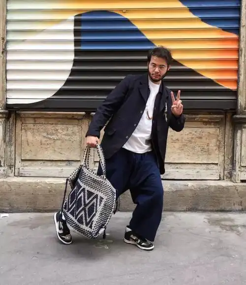 这位1米88的大胡子泰法混血,幽默童趣又有型_tiger