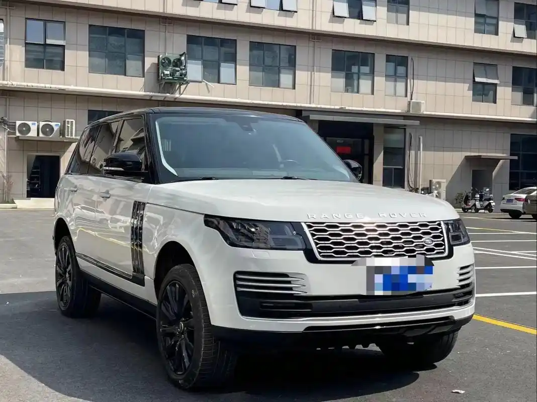 16年路虎 行政,柴油版,车况标准前嘴一套,13万公里表显, - 抖音