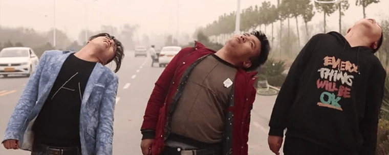 六亲不认的步伐是什么梗 六亲不认的步伐是什么意思