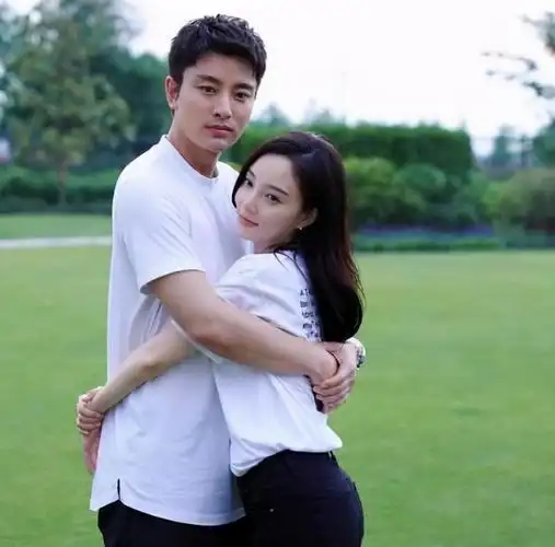 与王子文相爱6年,却转身娶了李小璐,贾乃亮后悔了吗?_腾讯新闻