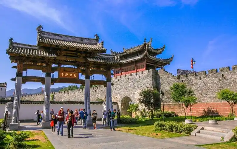 首届"寻美徽州古城"摄影大赛作品征集启事