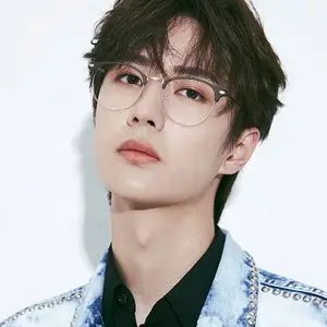 王一博同款半框眼镜框男潮个性文艺大脸近视眼镜女可配有度数超轻