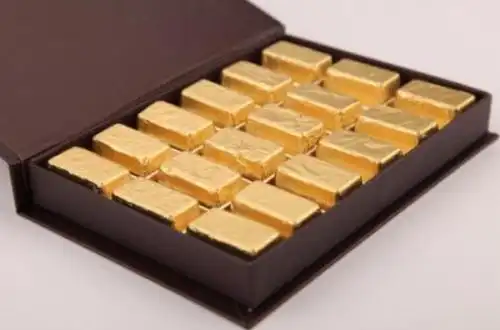 世界上"最贵"的金砖巧克力,甜品师一刀下去,口水都出来了!