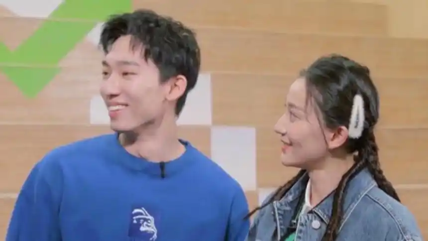 女儿们的恋爱第三季秘密版第38期于家翊为讨张豆豆开心买通朋友