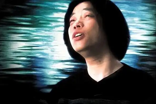 回顾音乐才子郭峰父亲早逝他托起母亲的晚年婚恋成难题