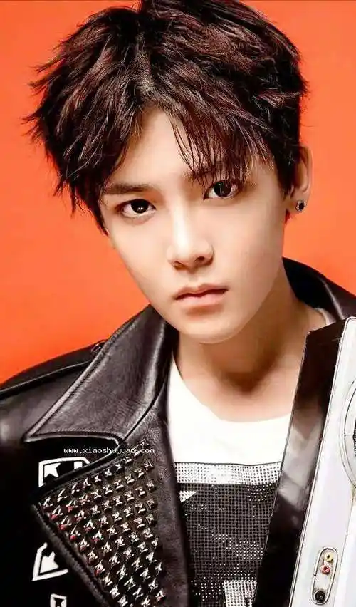 小鲜肉侯明昊帅气写真图片[2/7]_明星_美桌图片库