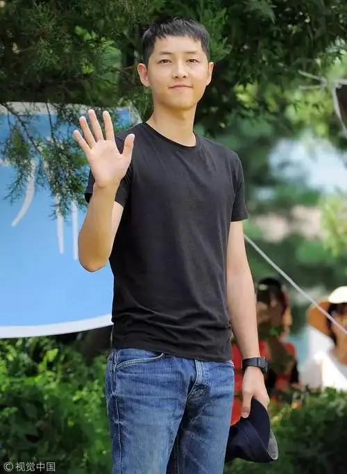 (图片作者:yonhap news agency/视觉中国)宋仲基黑榜韩剧在中国的盛行