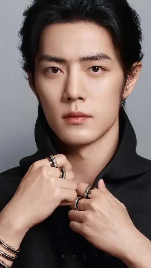 有被肖战的气场震慑到了!霸气冷峻!