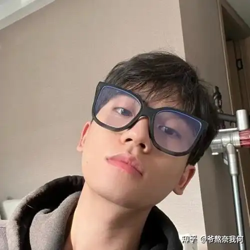 长相一般的男生该如何快速提升自己,变帅,变好看?