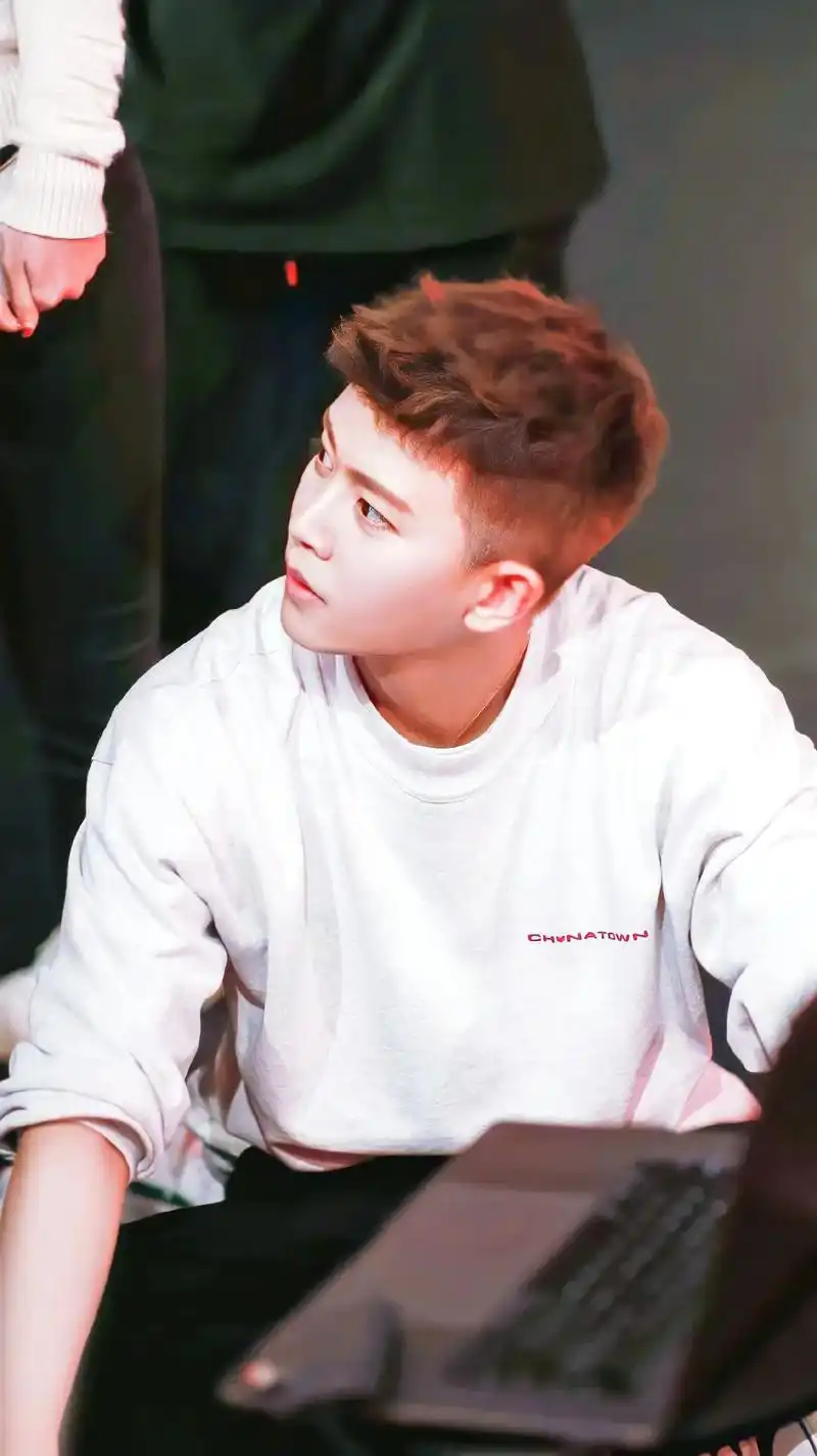 我来更新了,今日份更新浮云小哥哥!#任嘉伦 #向全世界安利  - 抖音