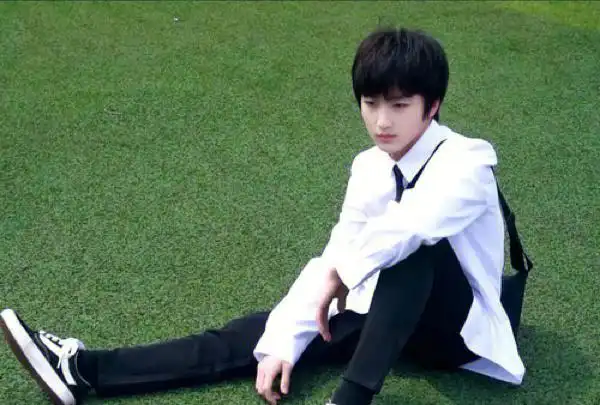 赵冠羽生日快乐