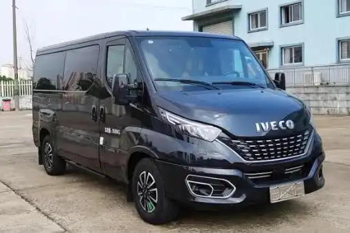 时下国内市场面包车系列产品车型慢慢被奢华和家庭用mpv平替,但在诸多