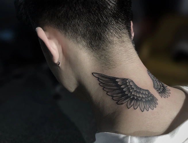 翅膀纹身图案大全翅膀纹身有什么寓意4