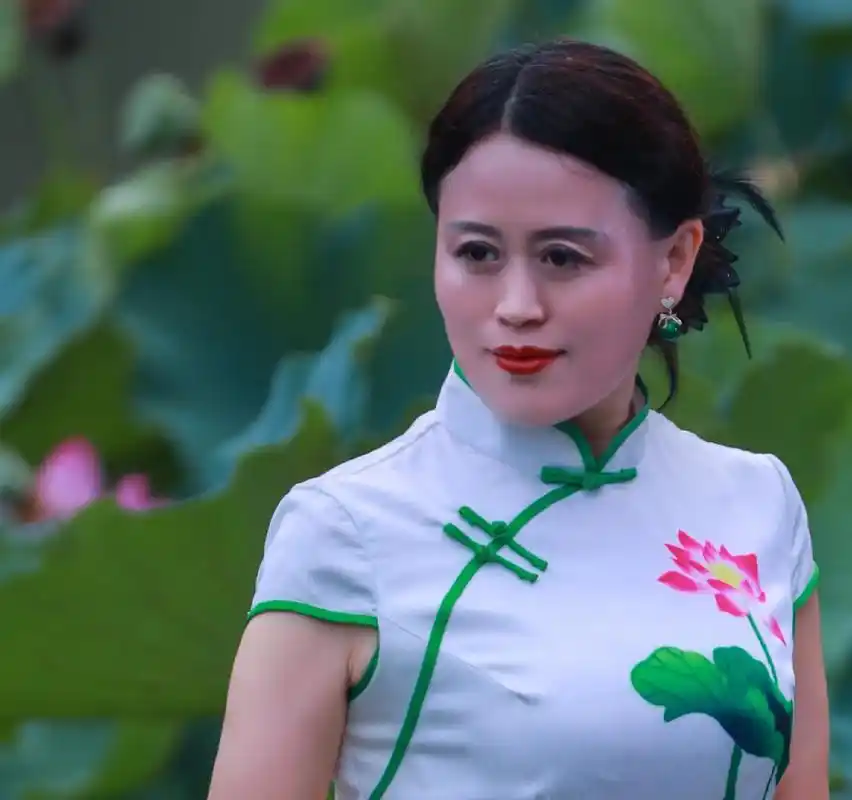 最美滴在最后哦!#旗袍 #原创 #传 - 抖音