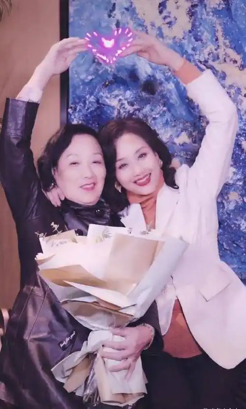 李颖曾在演员的事业上取得了不少的成绩,算得上是众多影视剧的黄金