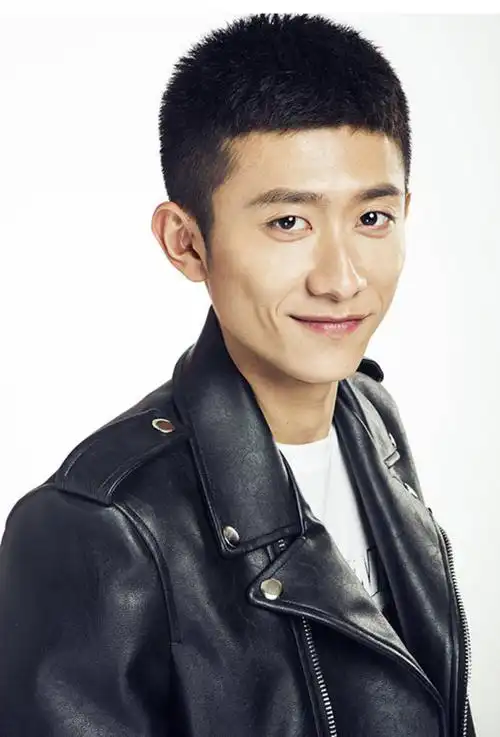 当之无愧的痞帅型男张一山