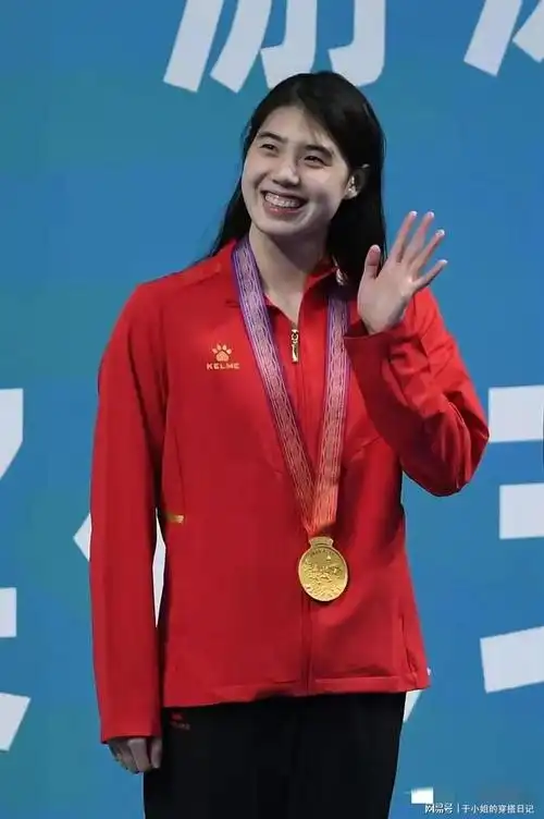 张雨菲这10天之内拿的奖牌数量恐怕很多游泳运动员一辈子都拿不到
