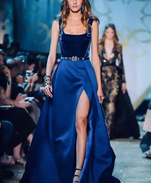 elie saab秀场上灵动的蓝色仙女裙,飘逸梦幻,羽毛,刺绣唯美_礼服_高定