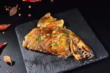 烤鸦片鱼头 砂锅碟鱼头