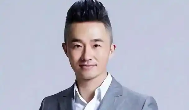 正如周正毅和两位电视主持人所演绎出来复杂多变,引人省思故事那样