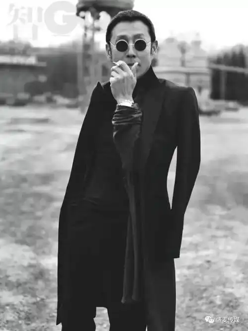 被62岁的陈道明帅到了,满屏都是爆棚的荷尔蒙!