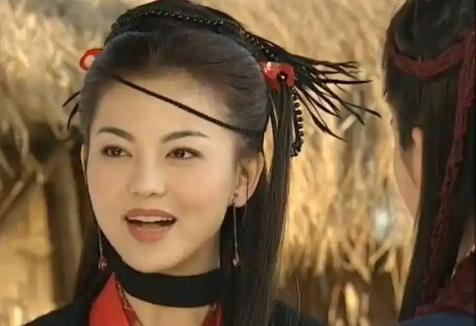 "炫富女"李湘的财富积累,和她腥风血雨的彪悍生活_何炅_妈妈_北京广播