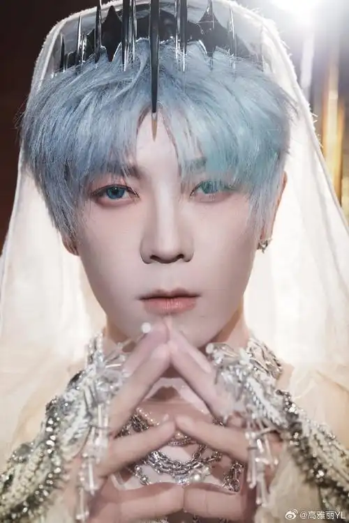 王栎鑫「岛」巡回演唱会##王栎鑫长沙演唱会##王栎鑫冰蓝色发型