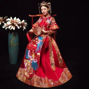 新娘中式结婚礼服秀禾服冬图片