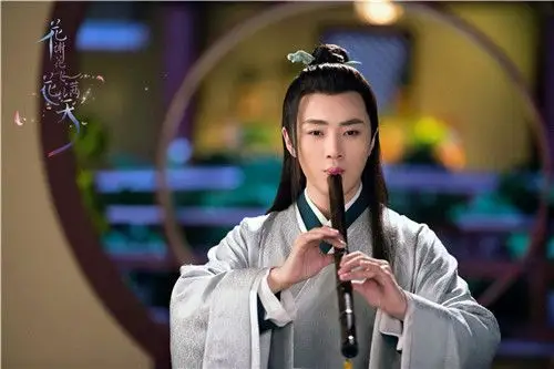 花谢花飞花满天余少群古装进梨园眉目如画韵味十足